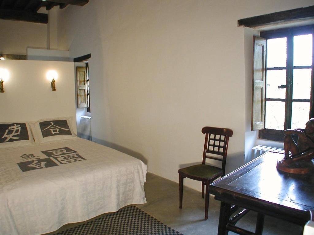 Chambres D'Hotes Chateau Beaupre سان لورون ديز آربر الغرفة الصورة